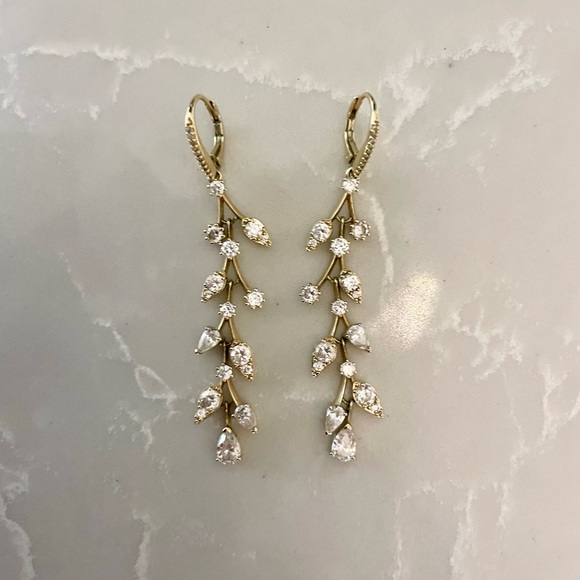 NWOT Nadri Gold Mixed Shape Cubic Zirconia Branches Olivia Drop Earrings - Picture 4 of 7